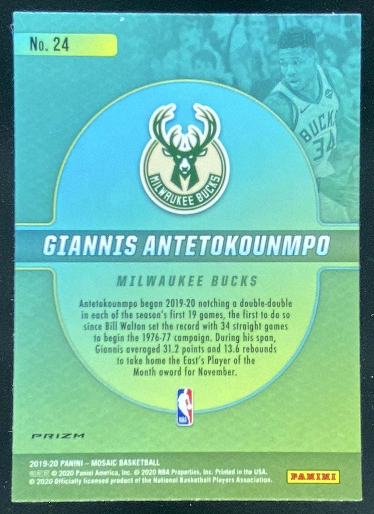 2019 Panini Mosaic Giannis Antetokounmpo #24 trading card
