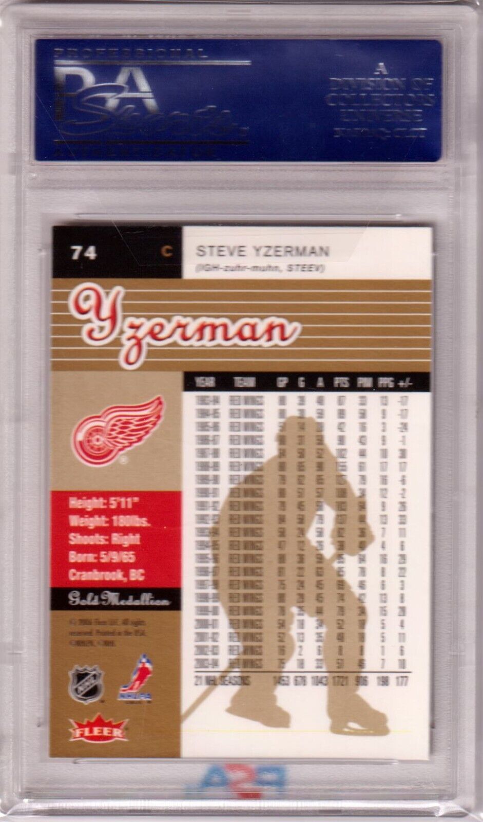 STEVE YZERMAN 2005 Fleer Ultra Gold Medallion #74 PSA 10 - RED WINGS - Columbia Hobby - Sports Card Boxes - Toploaders - Card Savers