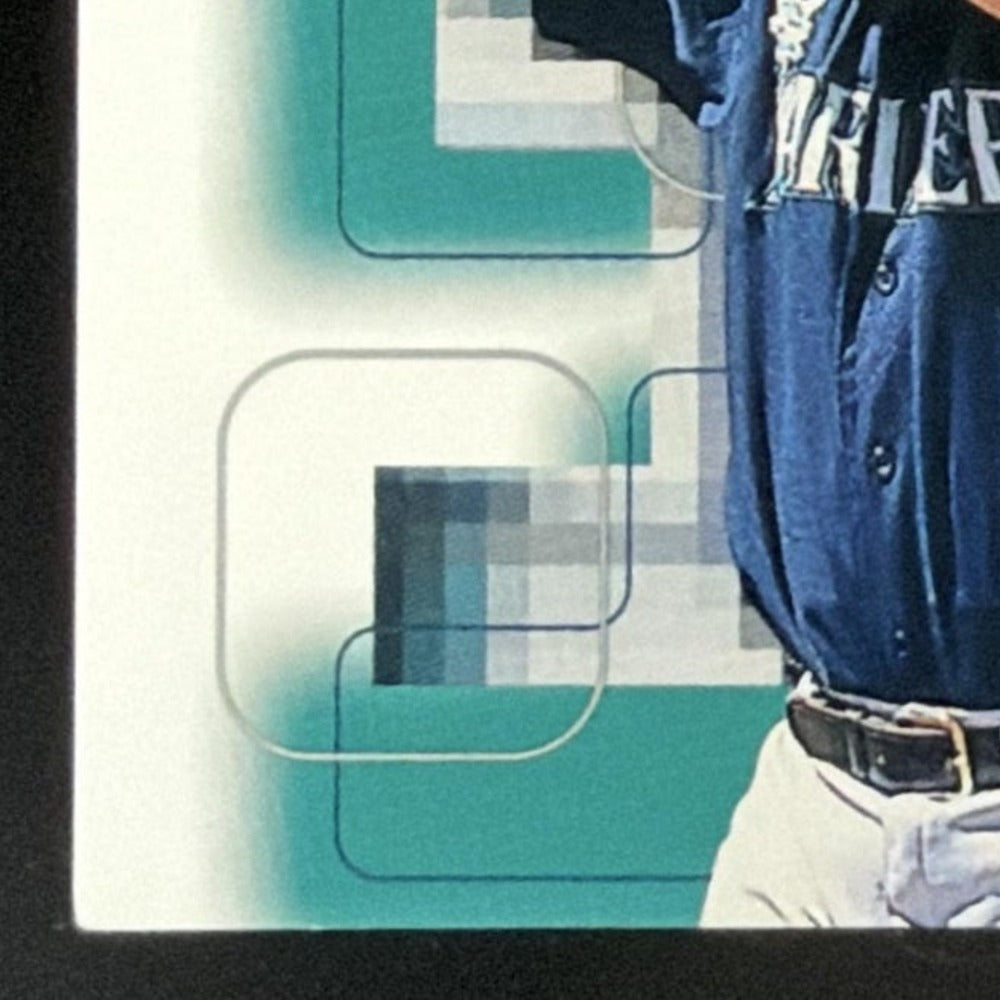 1999 SP Signature Edition Edgar Martinez Auto card - front bottom left corner close-up