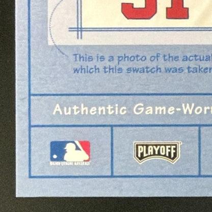 2001 Absolute Memorabilia Tools of the Trade Greg Maddux Patch /300 card - back bottom left corner close-up