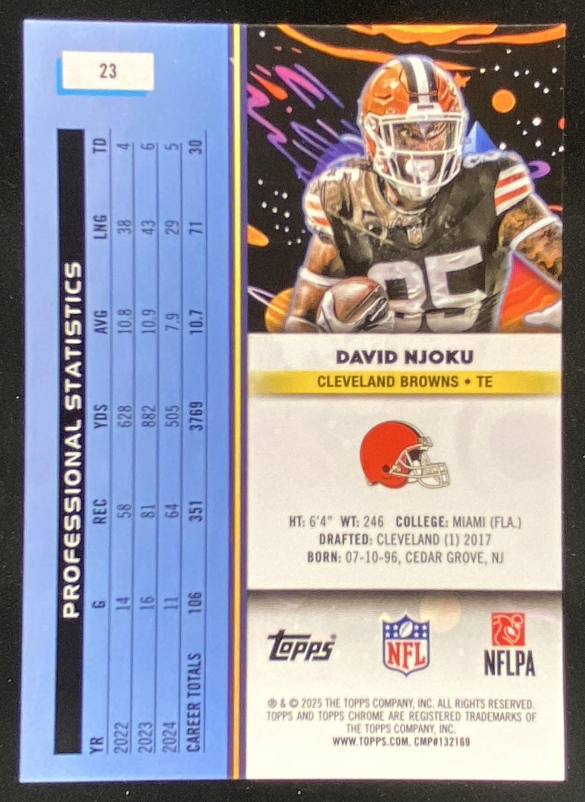 2025 Topps Cosmic Chrome David Njoku #23 trading card