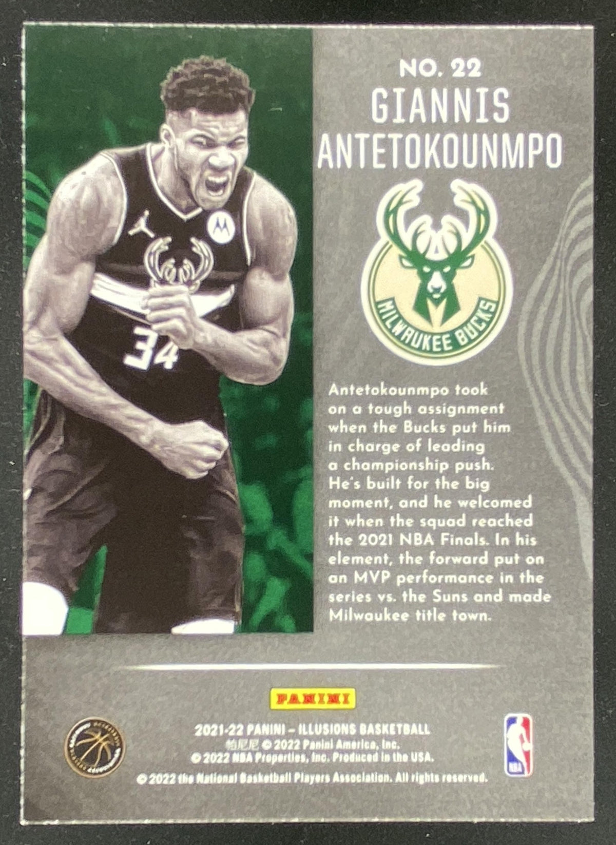 2021 Panini Illusions Giannis Antetokounmpo #22 trading card