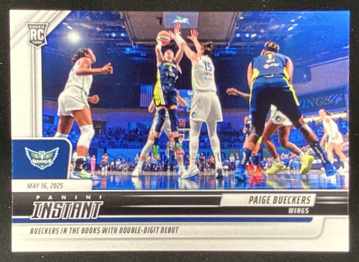 2025 Panini Instant WNBA Paige Bueckers #14 trading card