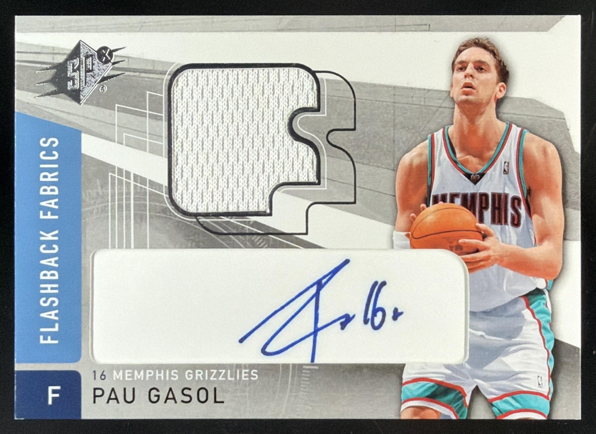 2004 SPx Flashback Fabrics Pau Gasol trading card