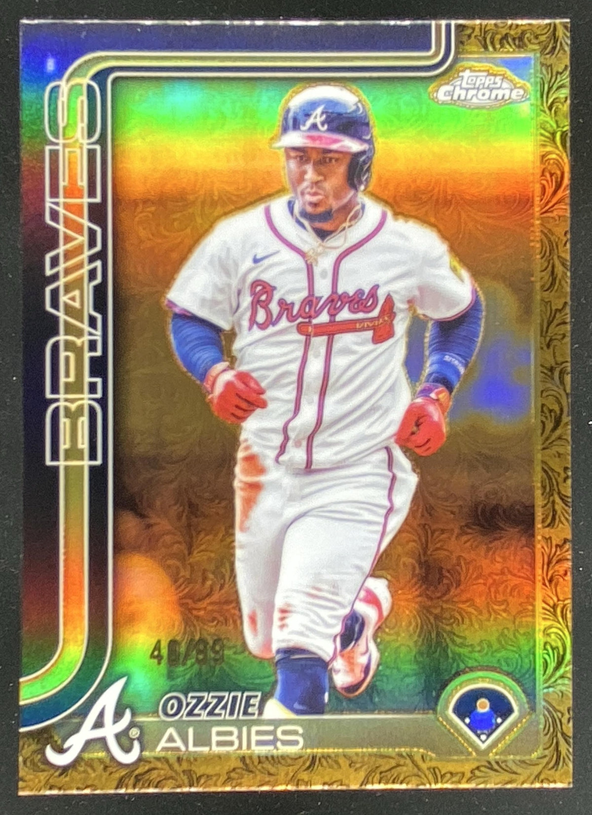 2025 Topps Gilded Collection Ozzie Albies #191 trading card