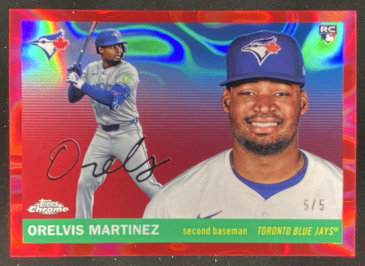 2025 Topps Chrome Platinum Orelvis Martinez #349 trading card