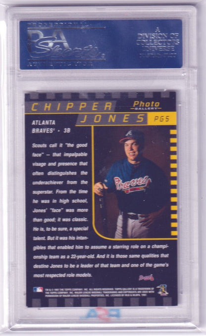 CHIPPER JONES 1997 Topps Gallery Photo Gallery #PG5 PSA 10 GEM MINT POP 6 - Columbia Hobby - Sports Card Boxes - Toploaders - Card Savers