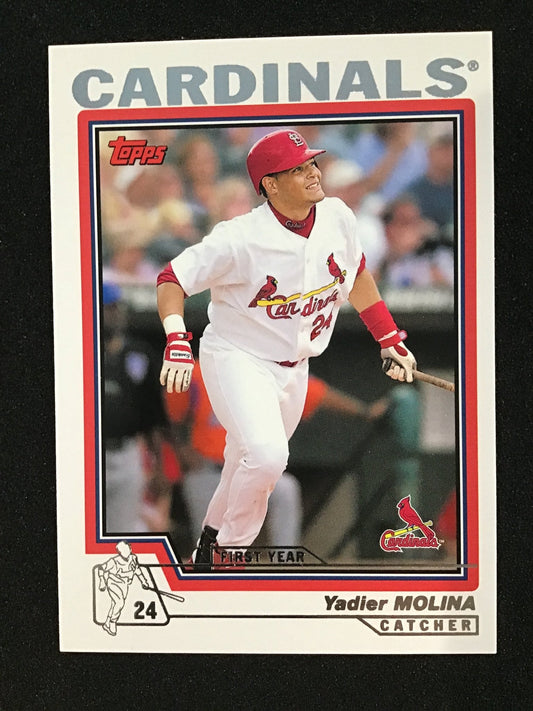 Yadier Molina 2004 Topps Rookie #324 - RC St Louis Cardinals - Columbia Hobby - Sports Card Boxes - Toploaders - Card Savers